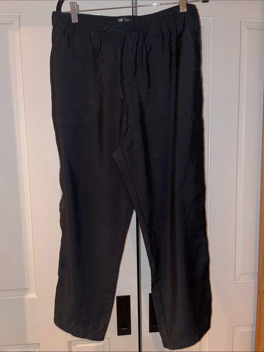 Zara Women’s Black Relaxed Elastic-Waist Pants